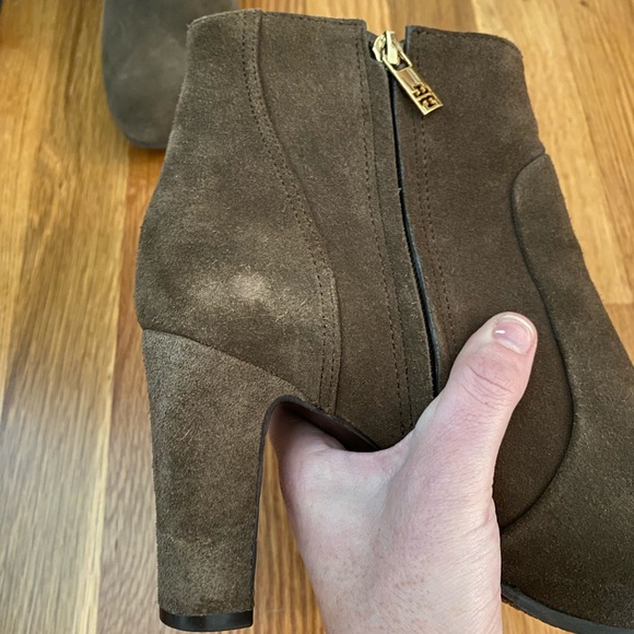 Tory Burch Brown Milan Suede Heeled Ankle Bootie - Picture 5 of 8